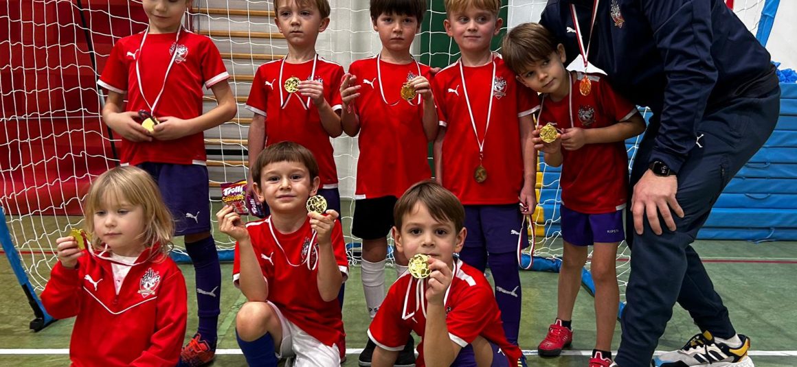 🏆⚽ Mikołajkowy Festiwal Piłki Nożnej w Mysiadle ⚽🎅