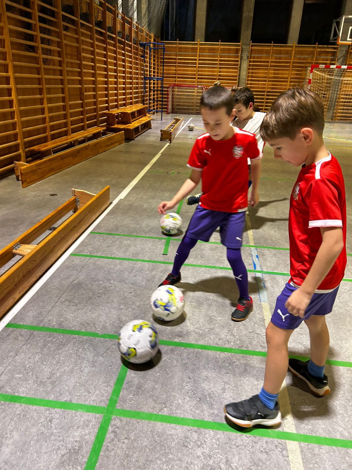 ⚽ Wilanowskie Wilki trenują w SP 400! 🐺