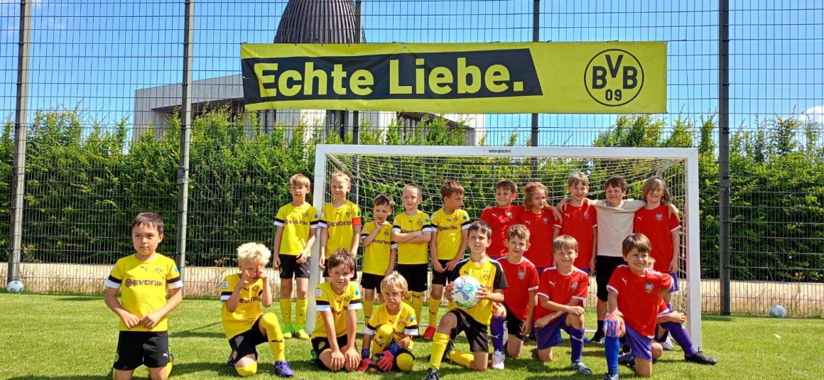 🔥 Mecz ligowy rocznika 2016/17: UKS Wilanowskie Wilki 🆚 BVB ⚽🐺