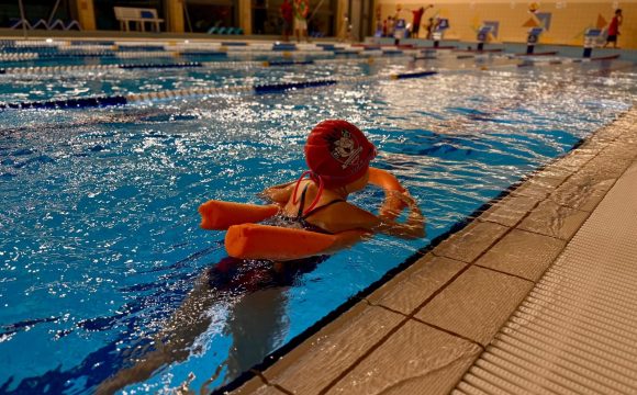🏊‍♂️🏊‍♀️🏊 Zajęcia z nauki pływania z Wilkami 🏊‍♂️🏊‍♀️🏊