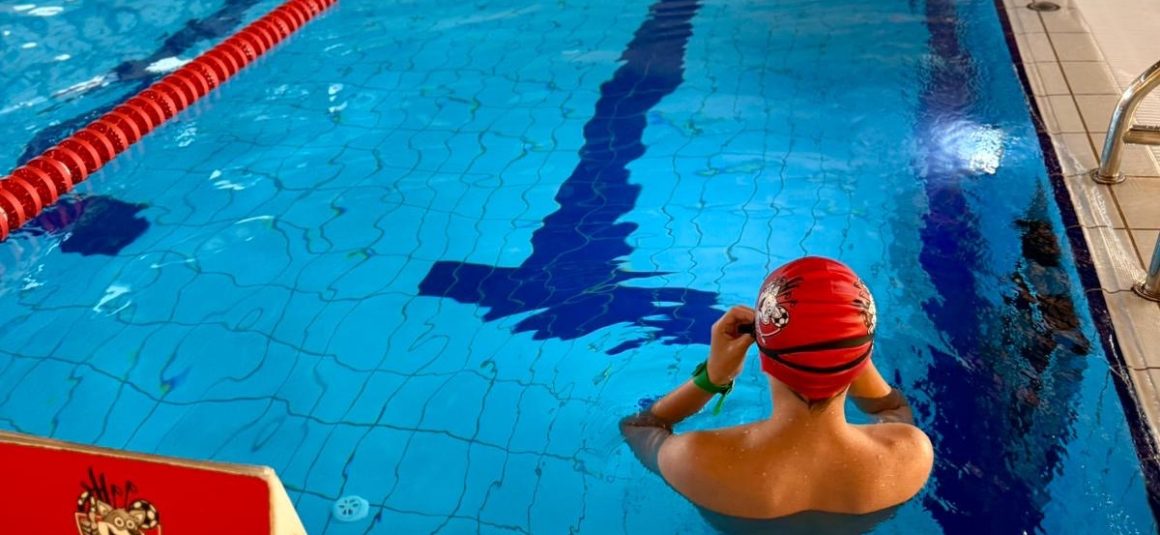 🏊‍♂️🏊‍♀️🏊 Zajęcia z nauki pływania z Wilkami 🏊‍♂️🏊‍♀️🏊